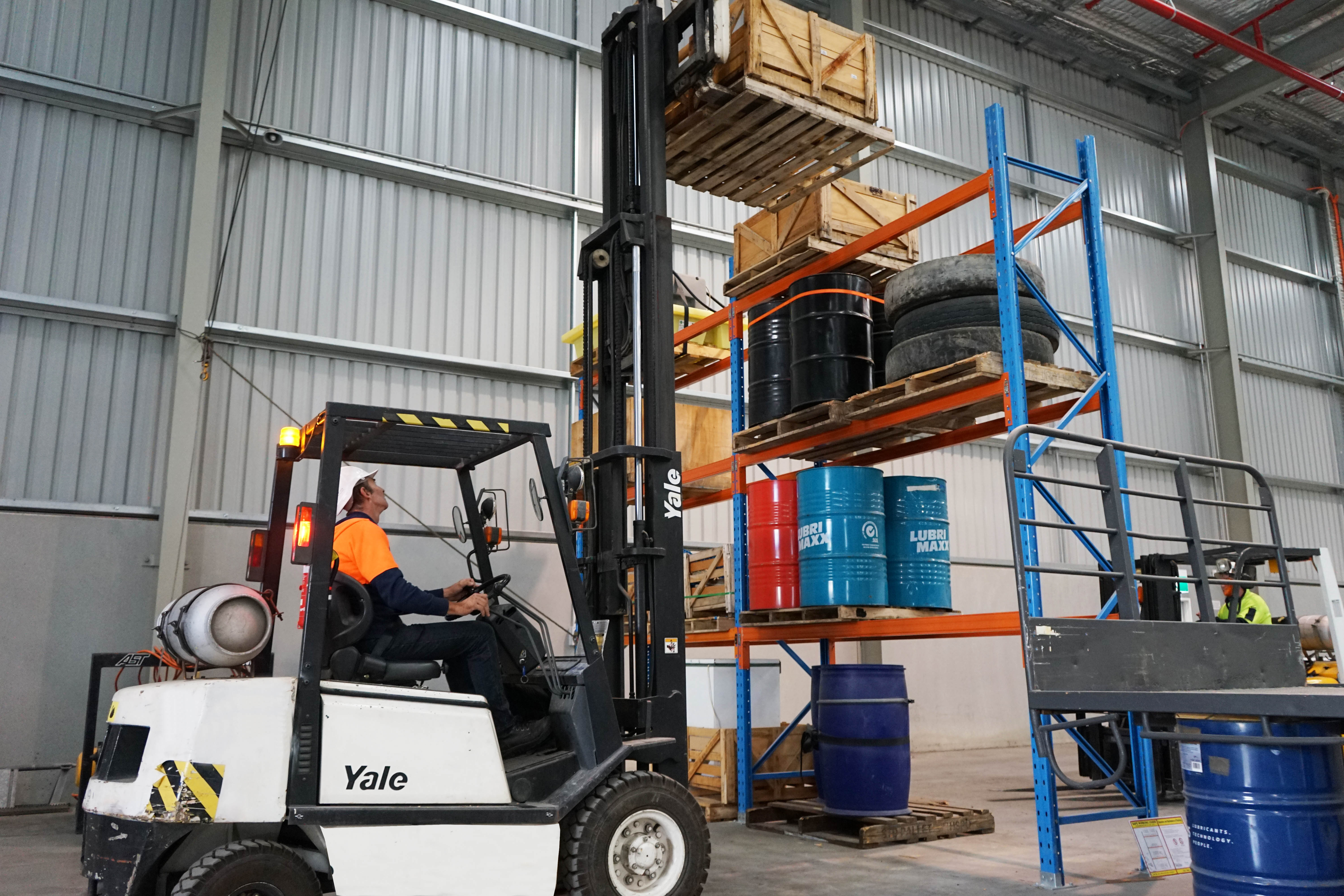 6 Reasons Why Your Employees Need Forklift Training Nara Training
